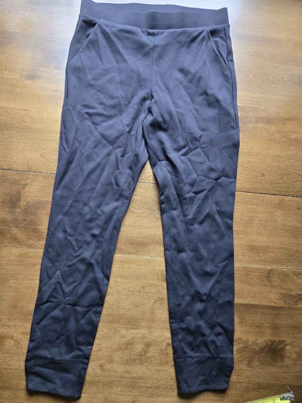 HUE Ponte Leggings Black Women’s Size Medium NWT Pull On Stretch Pants